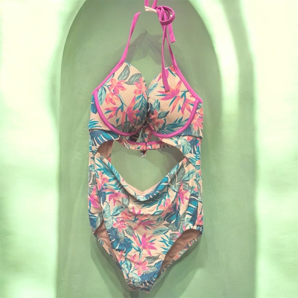 Shade & Shore 34C One Piece Swimsuit in Pink and Blue Floral